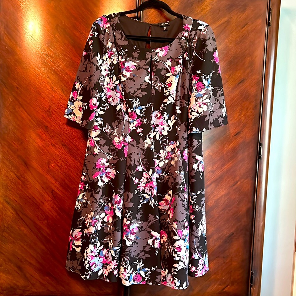 Size 14 torrid lined fit and flare dress—VERY flattering